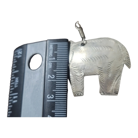 ⛓️New Vintage⛓️ 25 Pairs Of Maharani Tribal Rhino Charms - Picture 7 of 8